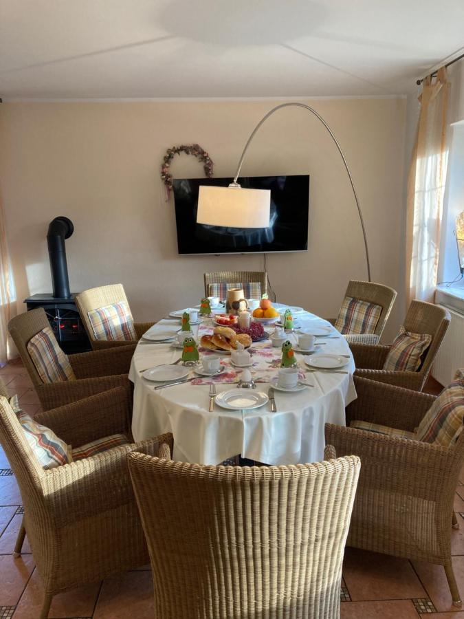Ferienwohnung Auf Dem Eltenberg Esterno foto