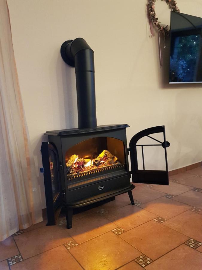Ferienwohnung Auf Dem Eltenberg Esterno foto