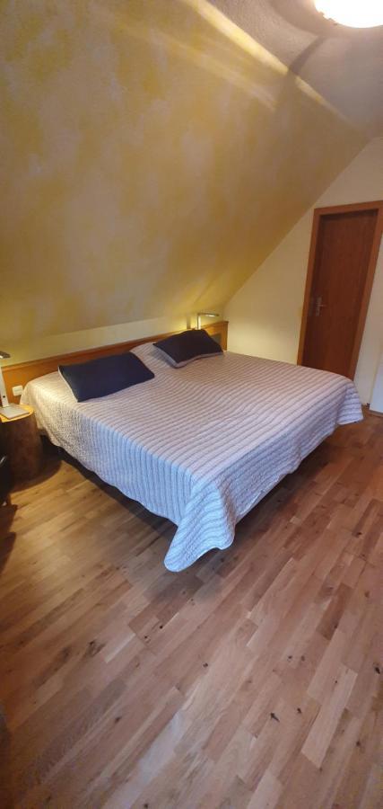 Ferienwohnung Auf Dem Eltenberg Esterno foto